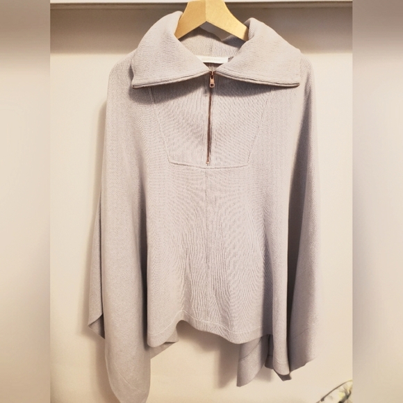 See by Chloe Light Grey Ribbed 1/4 Zip-Up SweatervPoncho. Oversized. M/L. - Picture 6 of 13